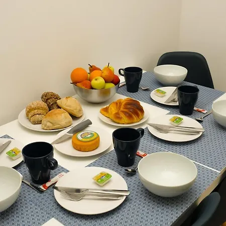 Beco Torto, 아파트 *