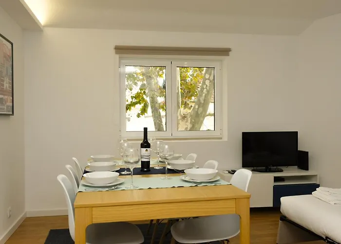 Flh Daire Cascais