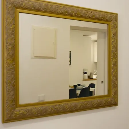 Apartment Beco Torto, *